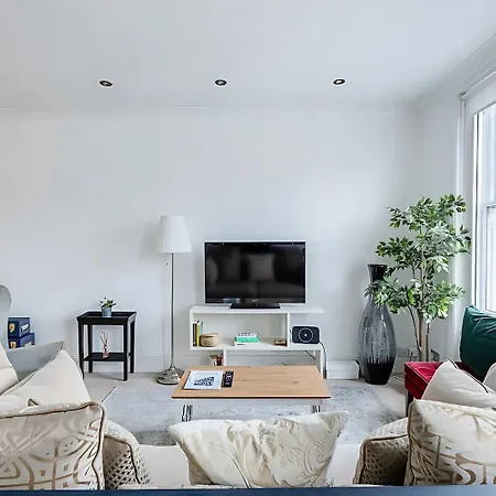 Stylish 2Br Chelsea Penthouse With Private Rooftop London Exterior photo
