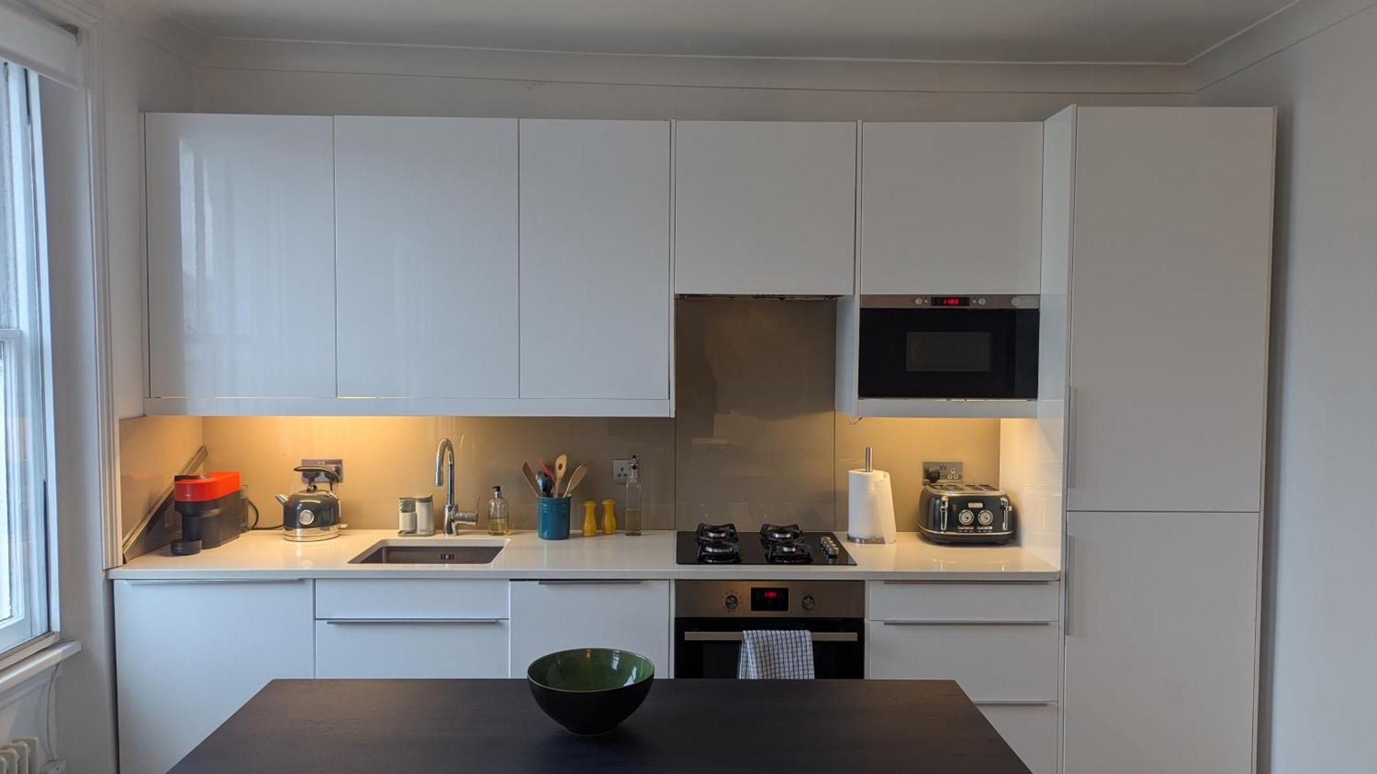 Stylish 2br Chelsea Penthouse With Private Rooftop Лондон