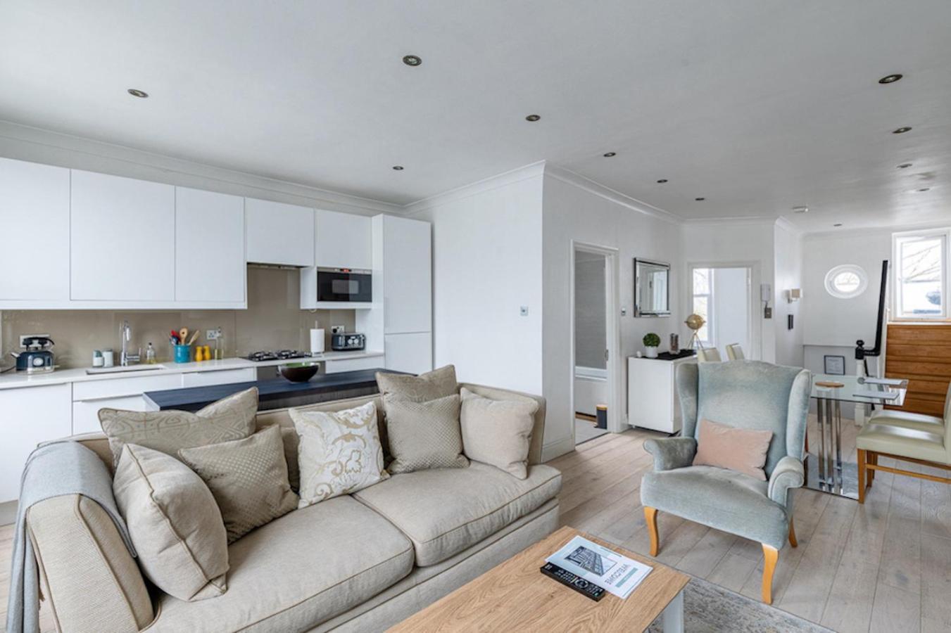 Stylish 2br Chelsea Penthouse With Private Rooftop Апартаменты Лондон